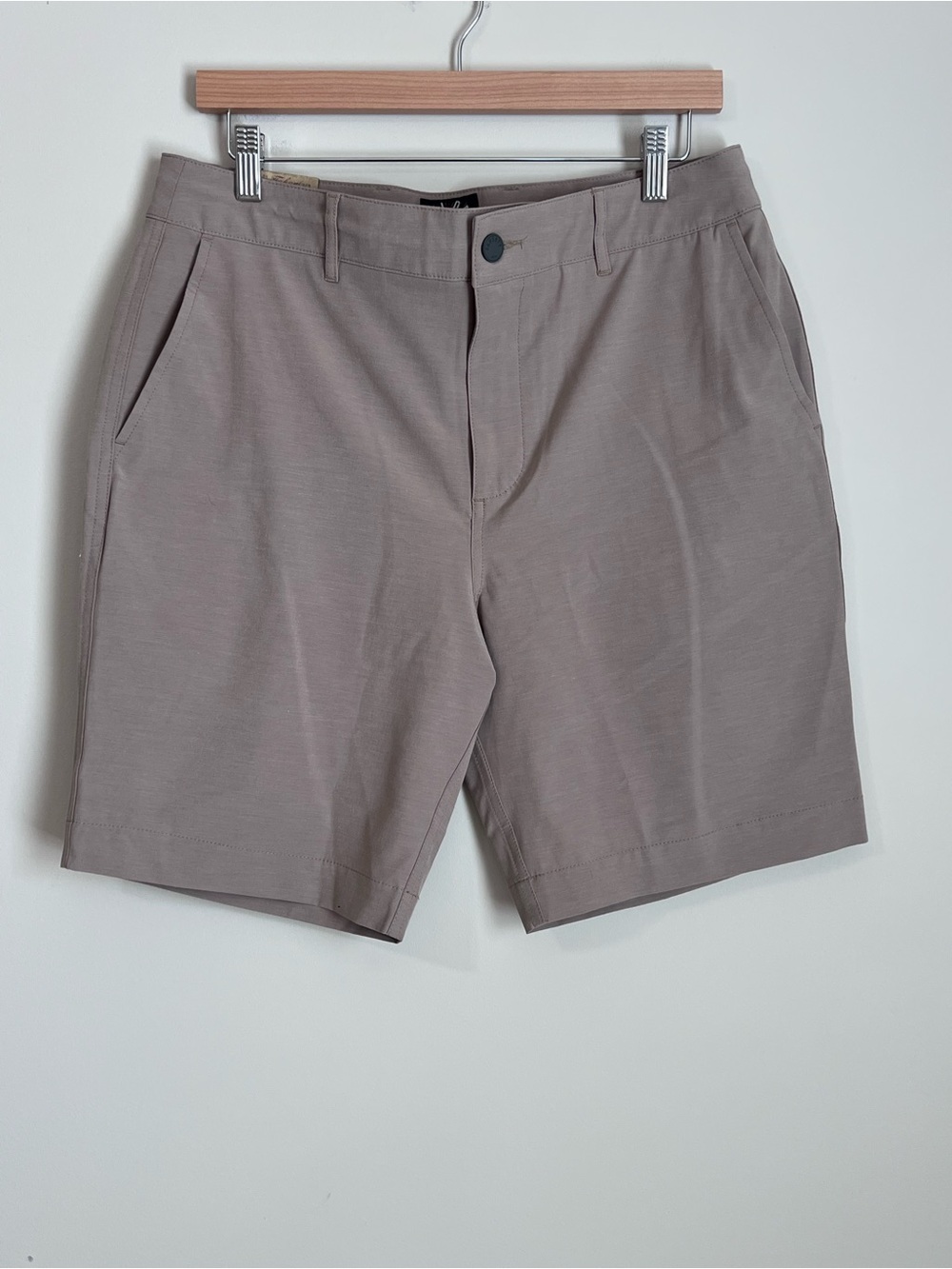 NWT Faherty All Day Men's Shorts 32 x 9 Sand Brown